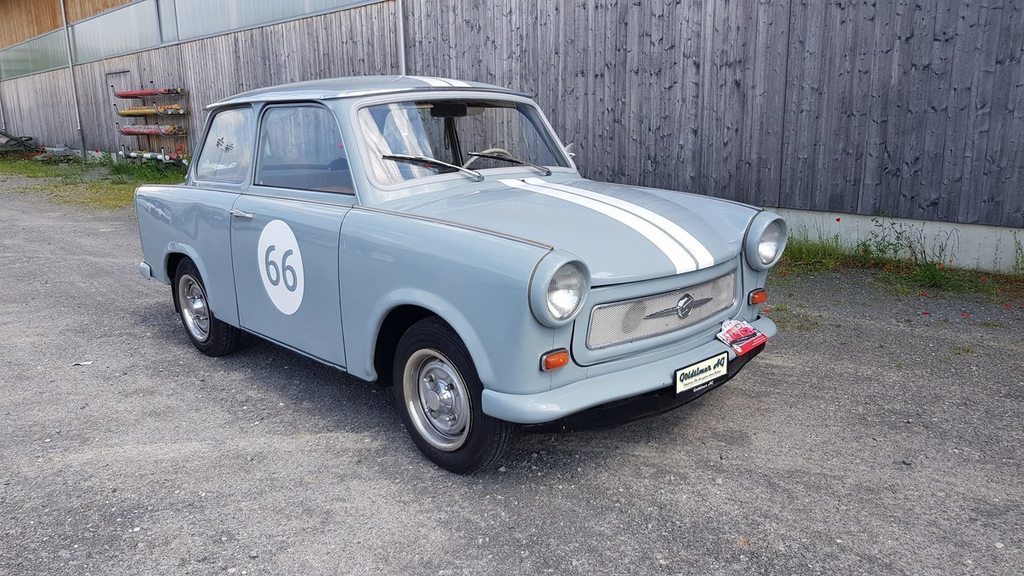 TRABANT 601 Limousine