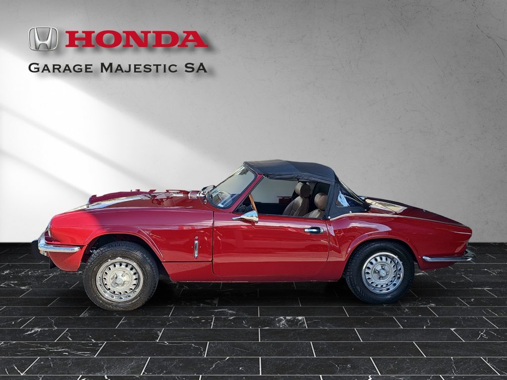 TRIUMPH 1500, Essence, Voiture de collection, Manuelle - 3