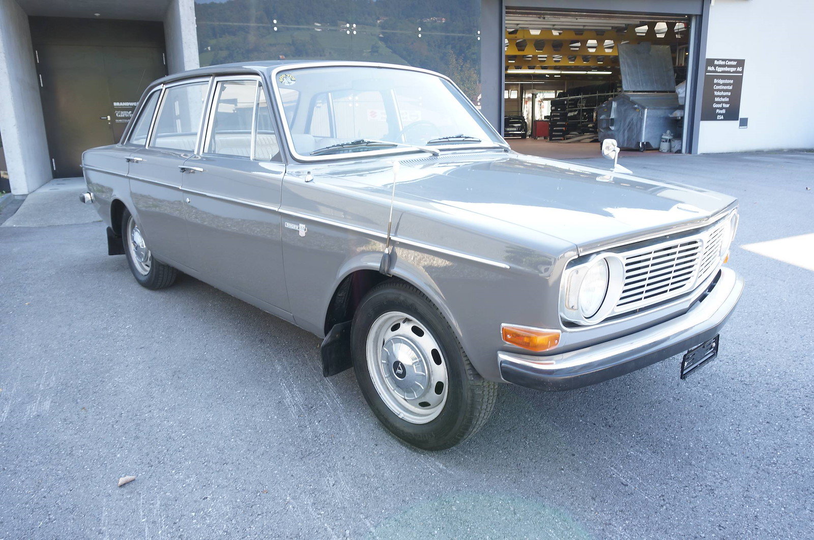 VOLVO 144S, Petrol, Second hand / Used, Manual - 4