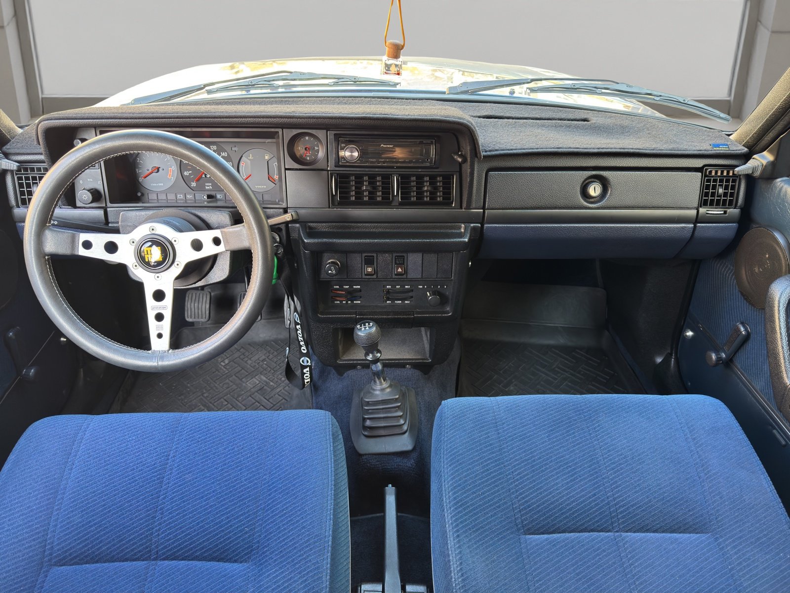 VOLVO 240 2.3, Petrol, Second hand / Used, Manual - 7