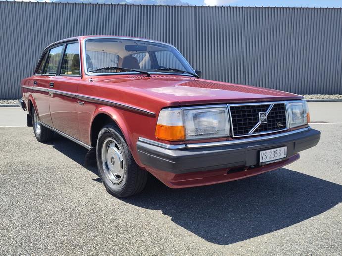 VOLVO 240 2.3 GL, Benzina, Occasioni / Usate, Manuale
