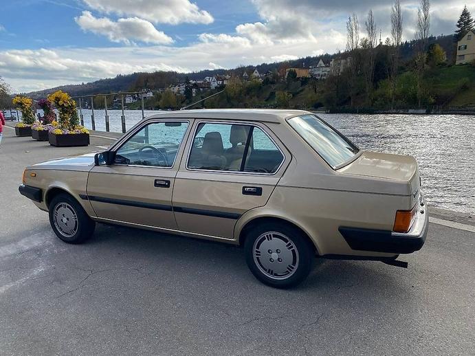 VOLVO 360 2.0 GLE, Benzin, Occasion / Gebraucht, Handschaltung