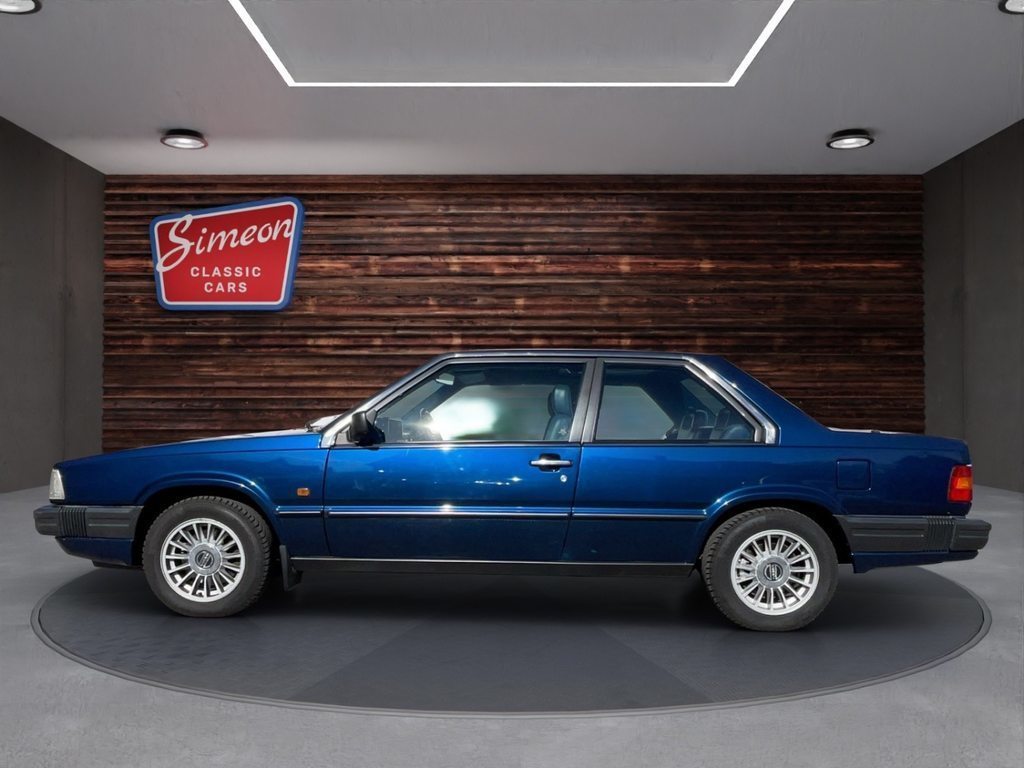 VOLVO 780 Coupé 2.9 Bertone, Petrol, Classic, Automatic - 2
