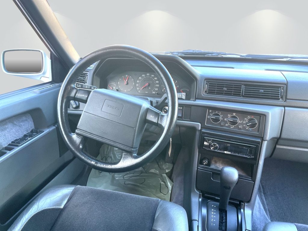 VOLVO 940 2.3 Polar Turbo, Essence, Occasion / Utilisé, Automatique - 5