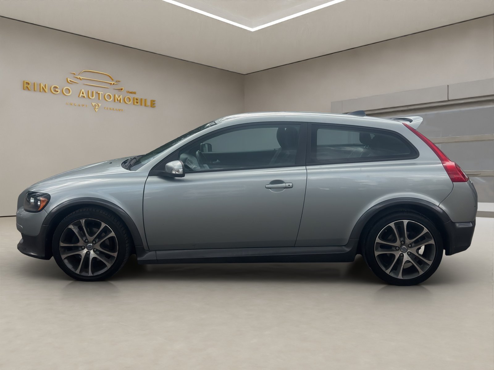 VOLVO C30 D5 Summum Geartronic, Diesel, Second hand / Used, Automatic - 3