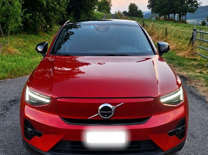 VOLVO C40 E80 Plus AWD, Elektro, Occasion / Gebraucht, Automatik