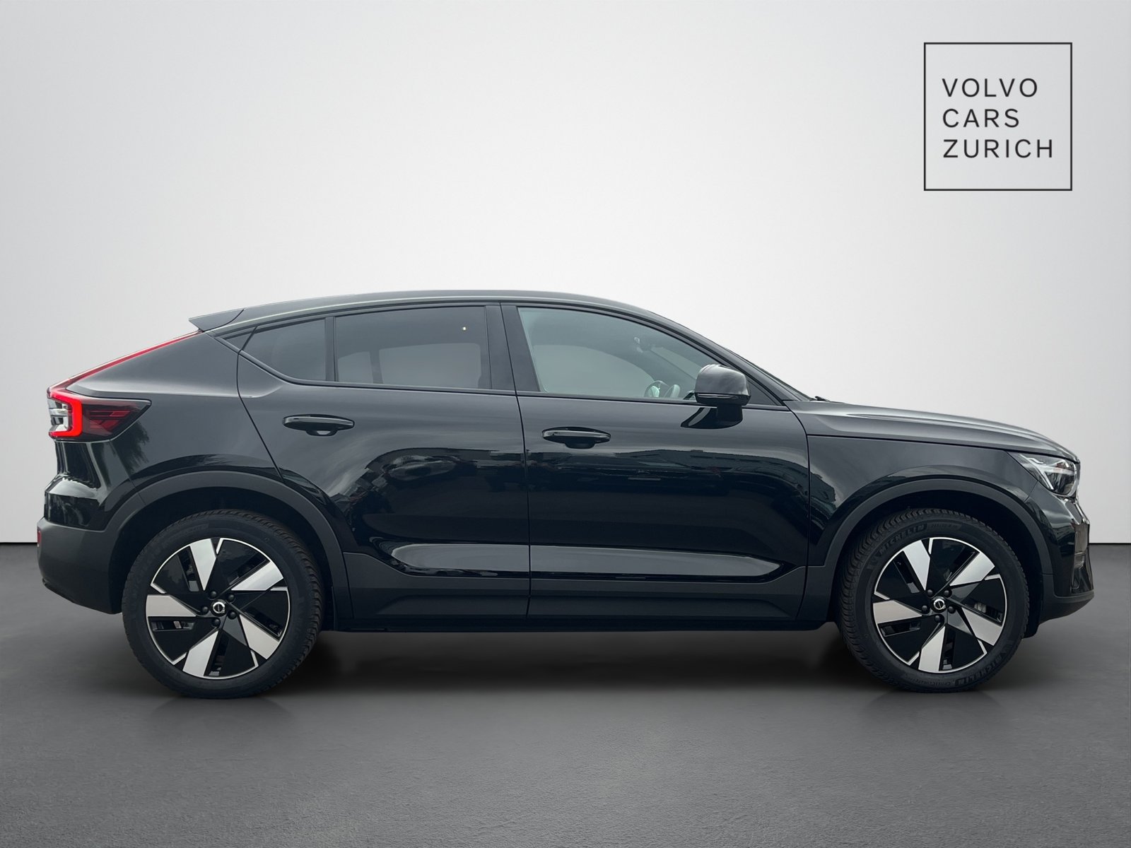 VOLVO C40 E80 Plus AWD, Elektro, Occasion / Gebraucht, Automat - 4