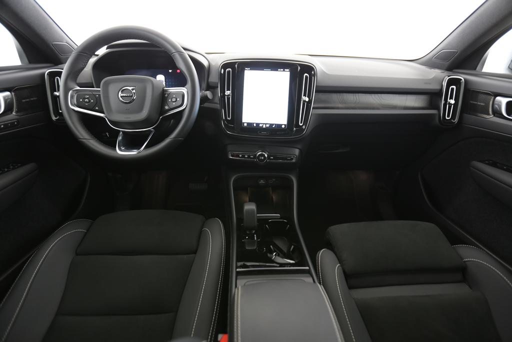 VOLVO C40 P8 Twin Recharge AWD, Électrique, Occasion / Utilisé, Automatique - 6