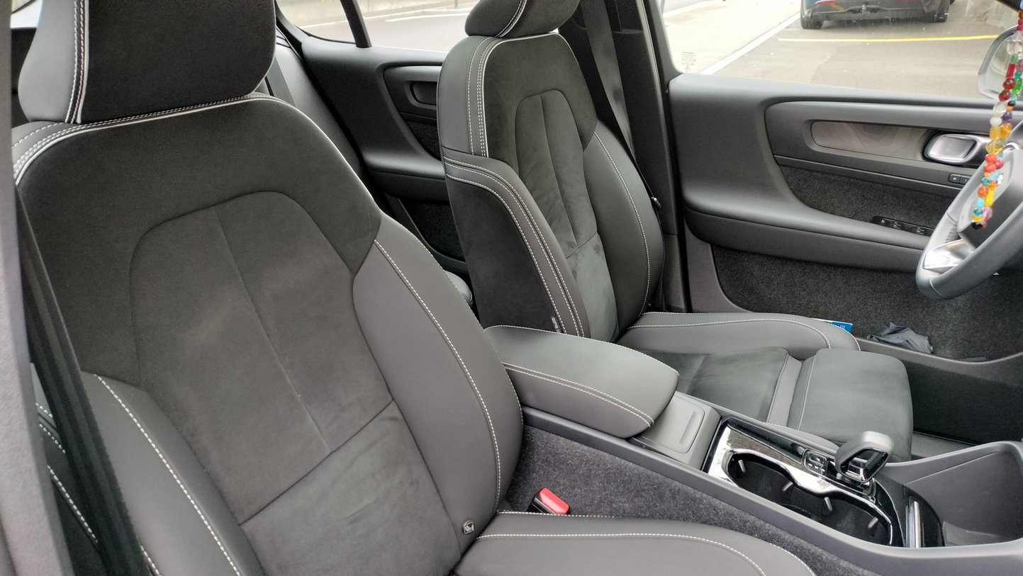 VOLVO C40 P8 Twin Recharge Plus AWD, Electric, Second hand / Used, Automatic - 3