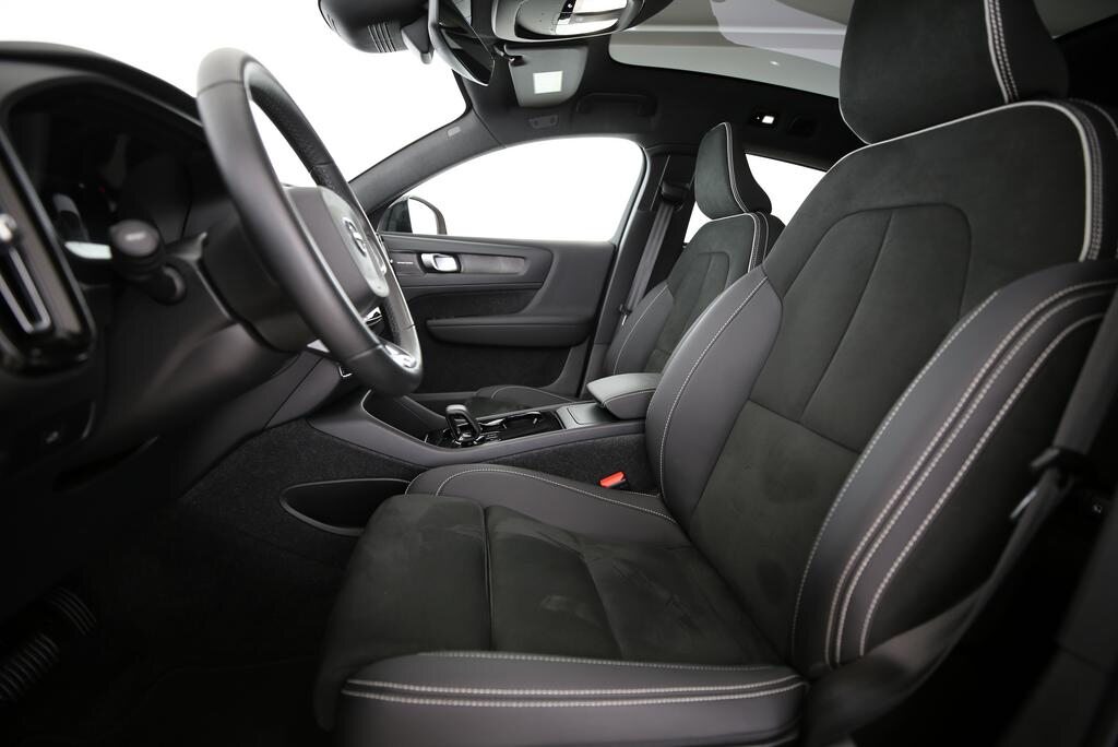 VOLVO C40 P6 Recharge Ultimate, Elektro, Occasion / Gebraucht, Automatik - 4