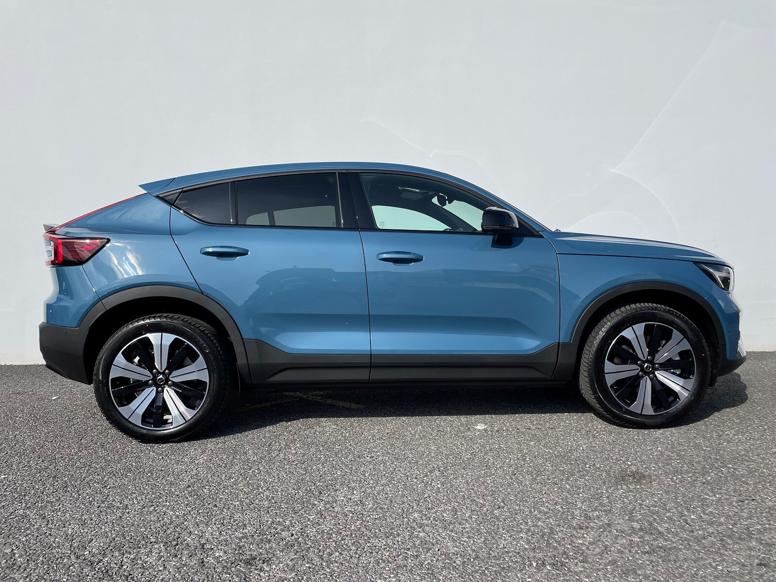 VOLVO C40 P8 Twin Recharge Ultimate AWD, Électrique, Occasion / Utilisé, Automatique - 2