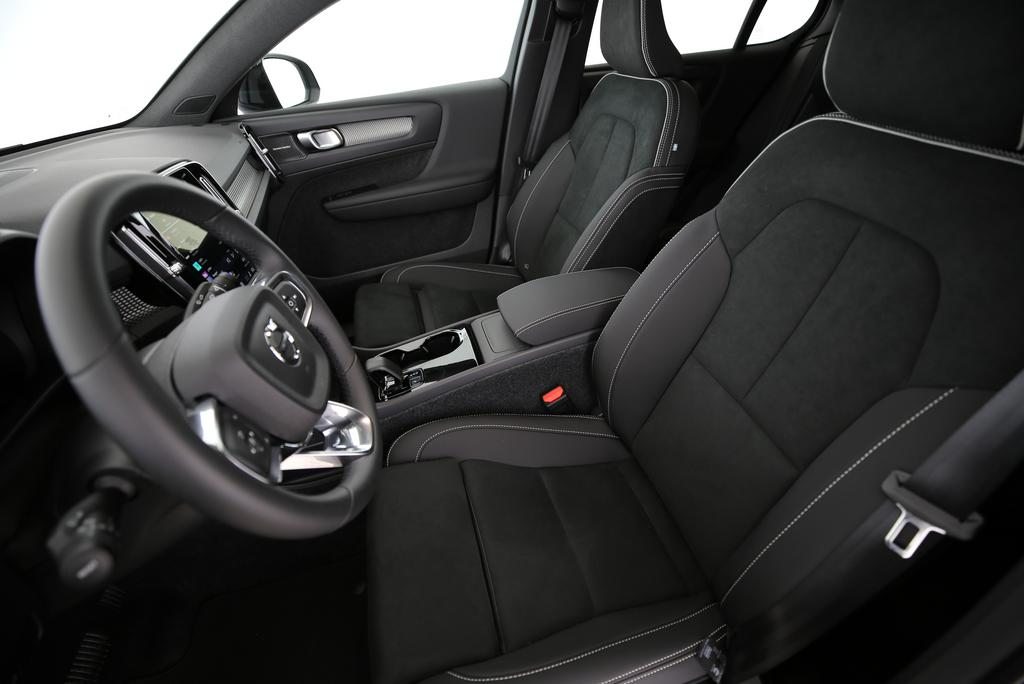 VOLVO EC40 Twin Performance Black Edition AWD, Elettrica, Auto dimostrativa, Automatico - 7