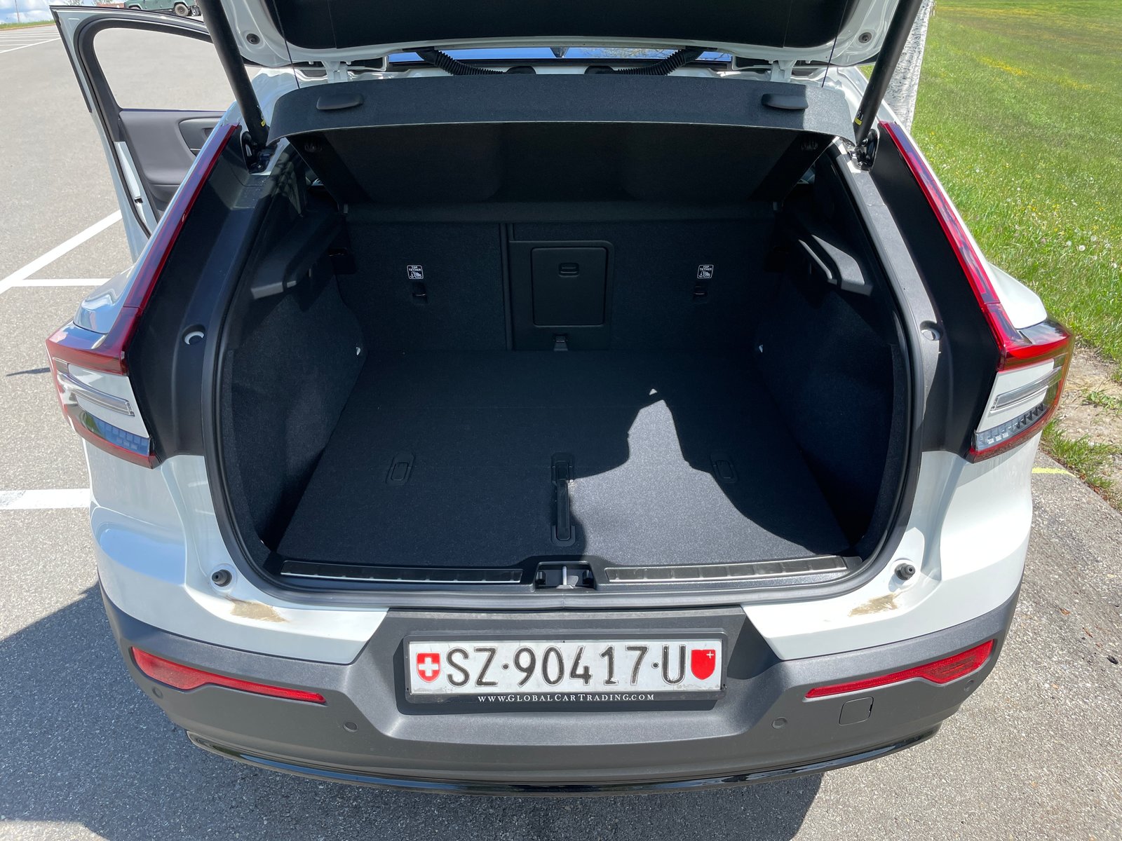 VOLVO C40 Recharge P8 Twin AWD Pure Electric Ultimate, Électrique, Occasion / Utilisé, Automatique - 7