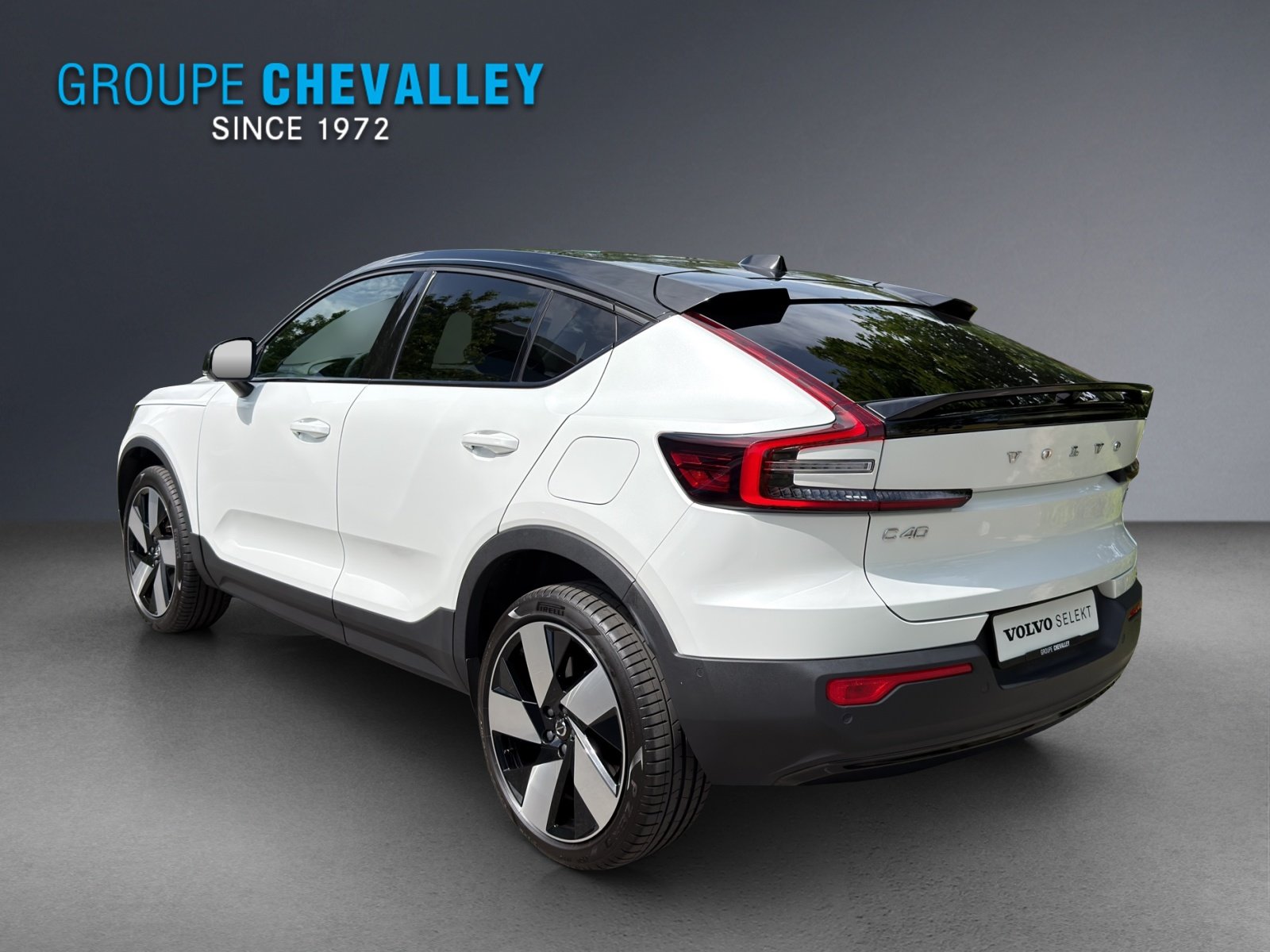 VOLVO C40 Recharge P8 Twin AWD Pure Electric Plus, Elektro, Occasion / Gebraucht, Automatik - 4