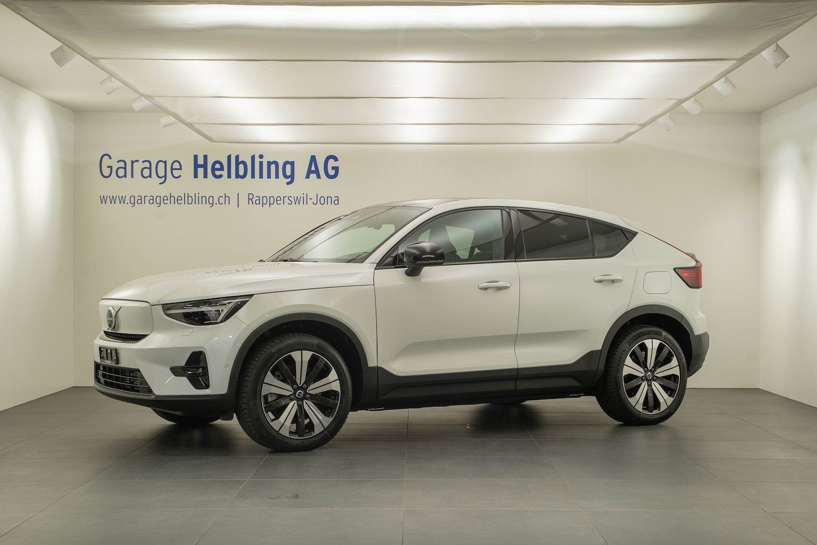 VOLVO C40