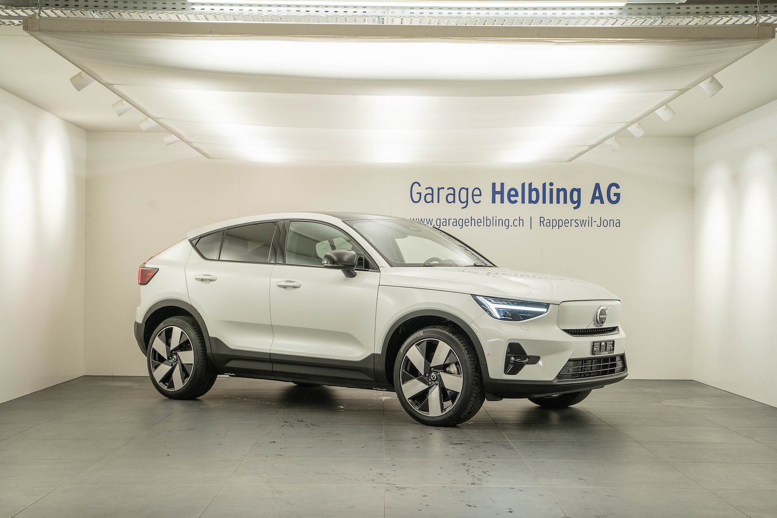 VOLVO C40