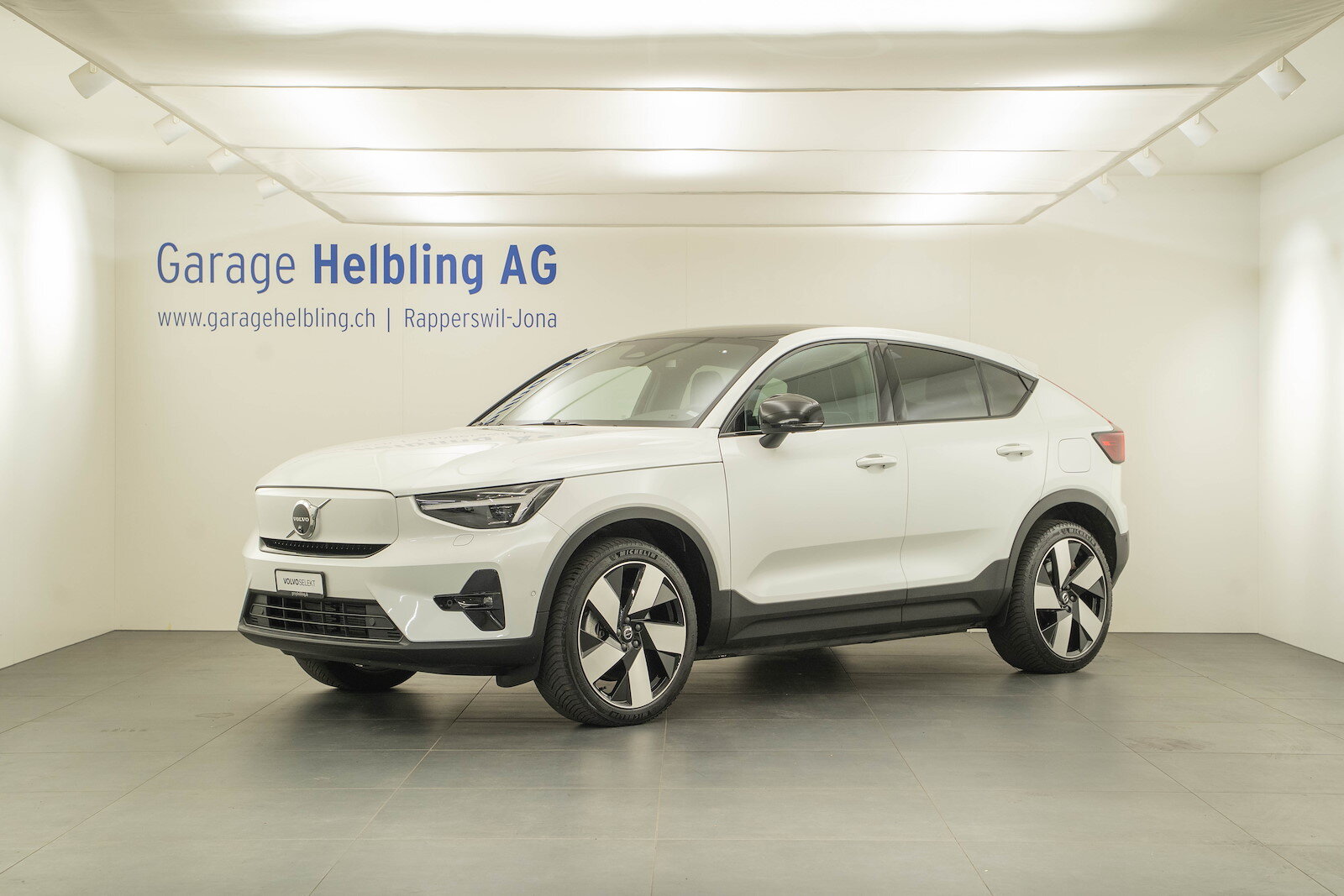 VOLVO C40