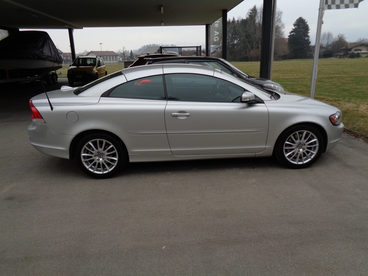 VOLVO C70 2.4i Momentum, Essence, Occasion / Utilisé, Manuelle - 6