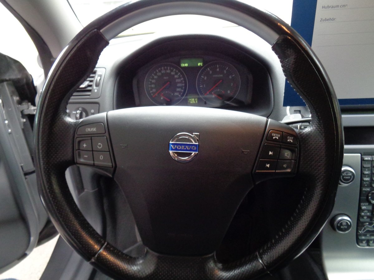 VOLVO C70 2.4i Momentum, Essence, Occasion / Utilisé, Manuelle - 7