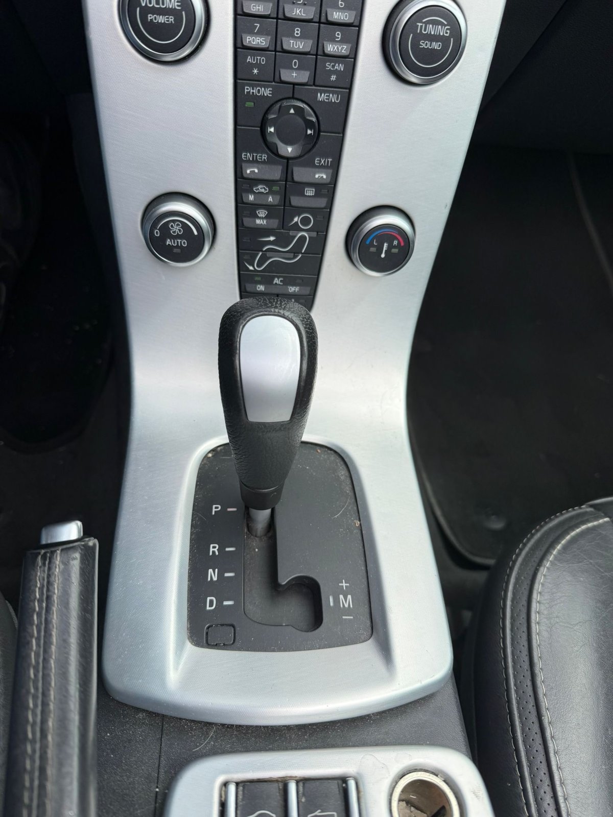 VOLVO C70 D3 Inscription Geartronic, Diesel, Occasion / Utilisé, Automatique - 6