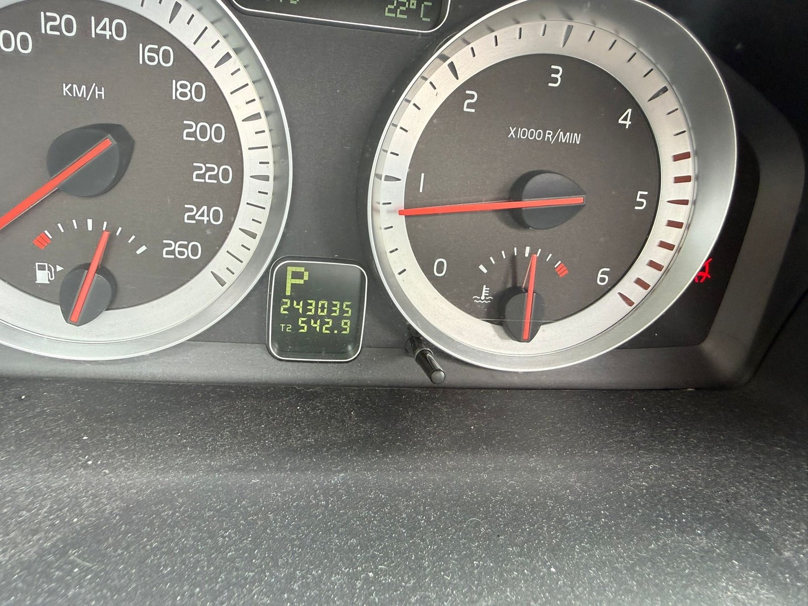 VOLVO C70 D3 Inscription Geartronic, Diesel, Occasion / Utilisé, Automatique - 7