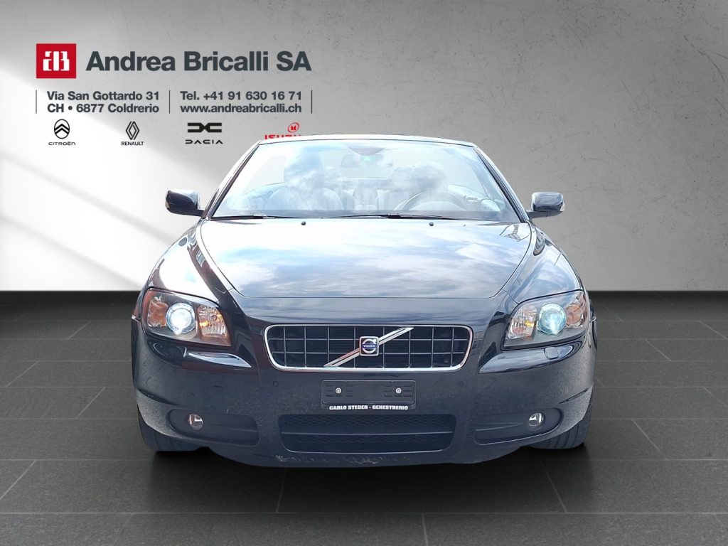 VOLVO C70 2.4i 20V 170 Momentum