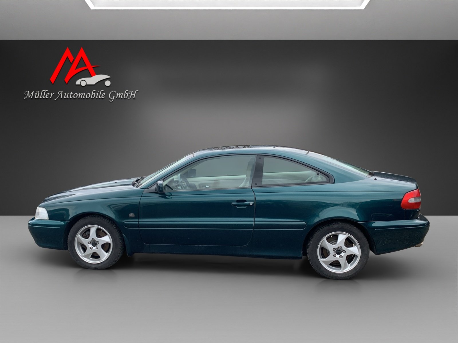VOLVO C70 2.4T, Petrol, Second hand / Used, Manual - 4