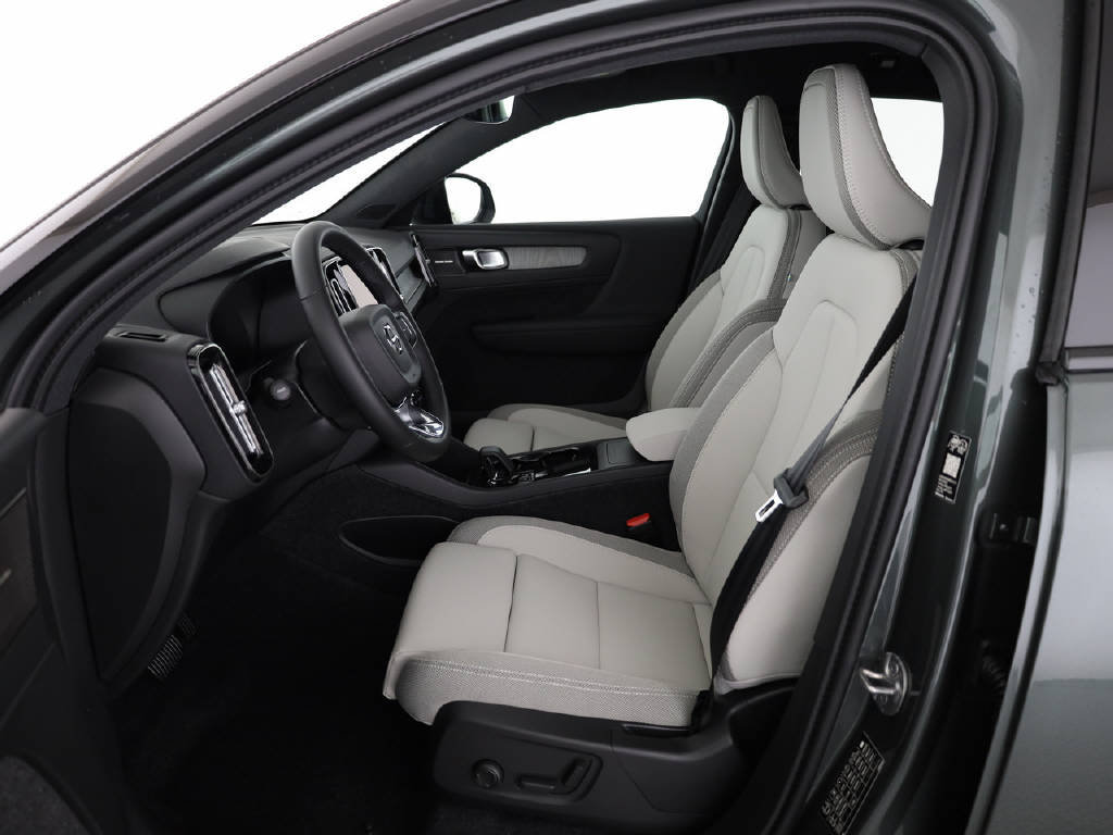 VOLVO EC40 Twin Ultra AWD XCENTRIC, Elettrica, Auto nuove, Automatico - 2