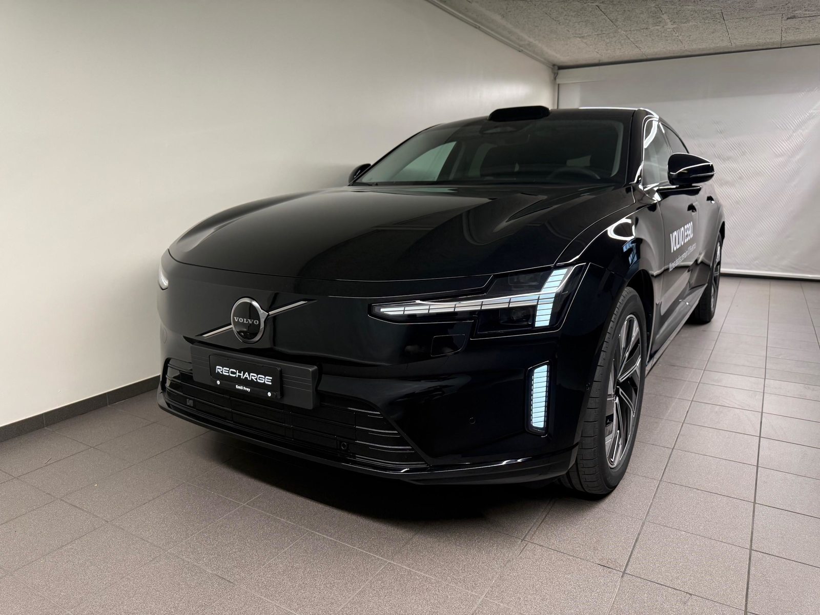 VOLVO ES90 Plus