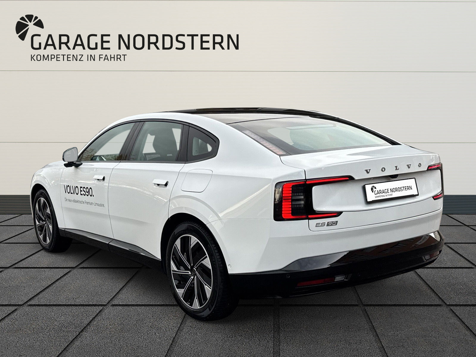 VOLVO ES90 Plus, Electric, Ex-demonstrator, Automatic - 3