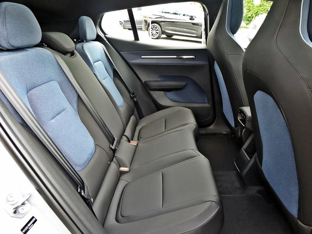 VOLVO EX30 E60 69kWh Ext Ra Ultra, Elektro, Occasion / Gebraucht, Automatik - 6