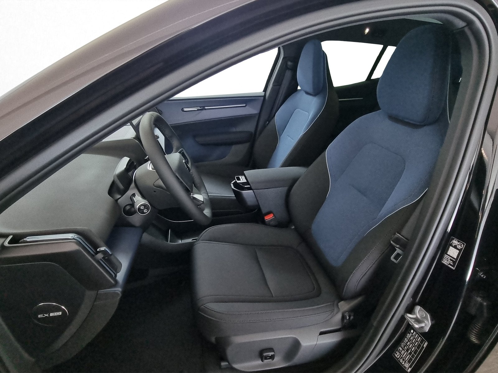 VOLVO EX 30 Twin Ultra AWD 69kWh, Elektro, Neues Fahrzeug mit Tageszulassung, Automatik - 6