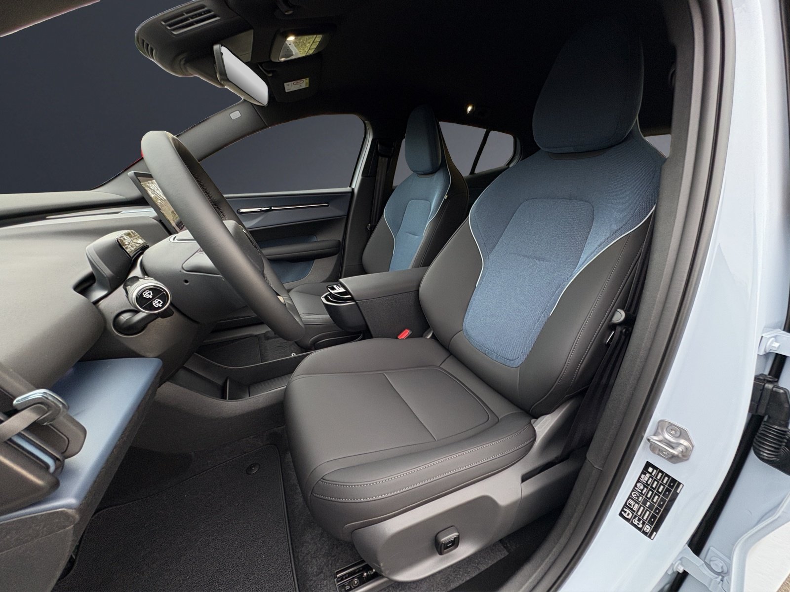 VOLVO EX30 E60 69kWh Single Motor Extended Range Plus WORKER, Électrique, Voiture nouvelle, Automatique - 6