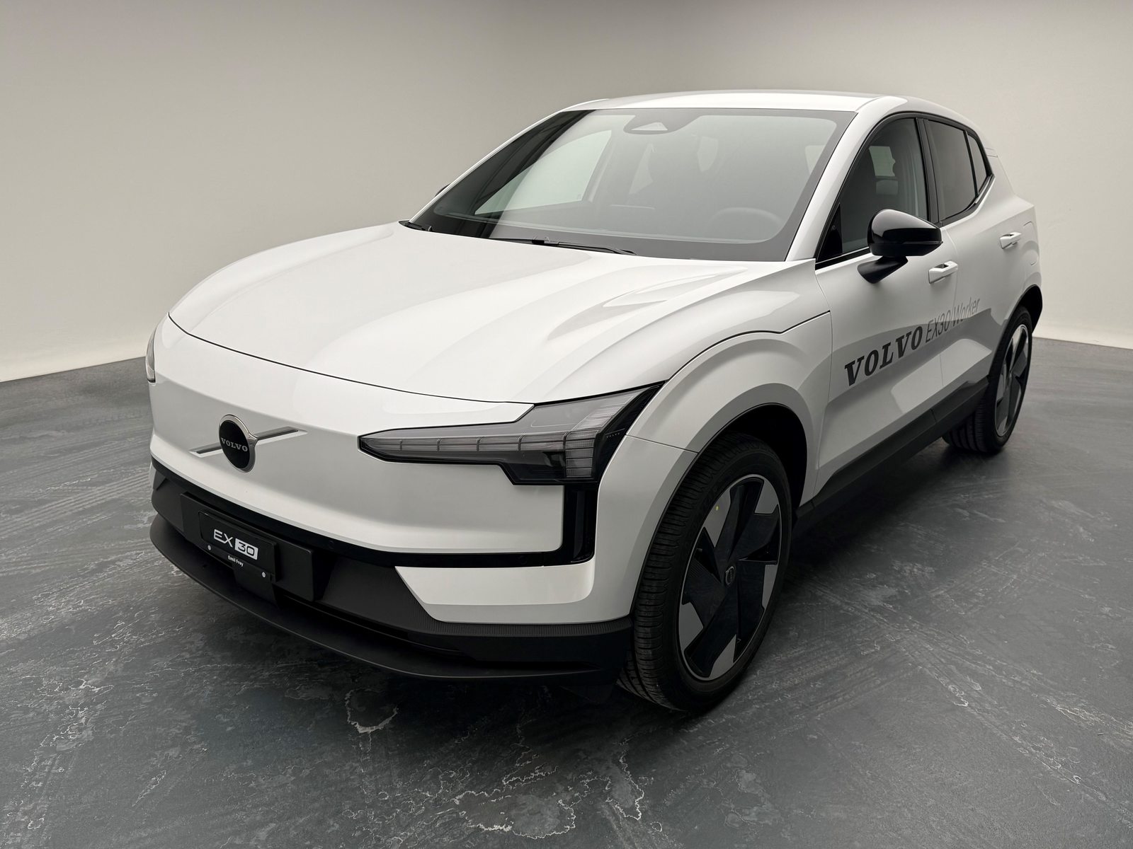 VOLVO EX30 E60 Plus