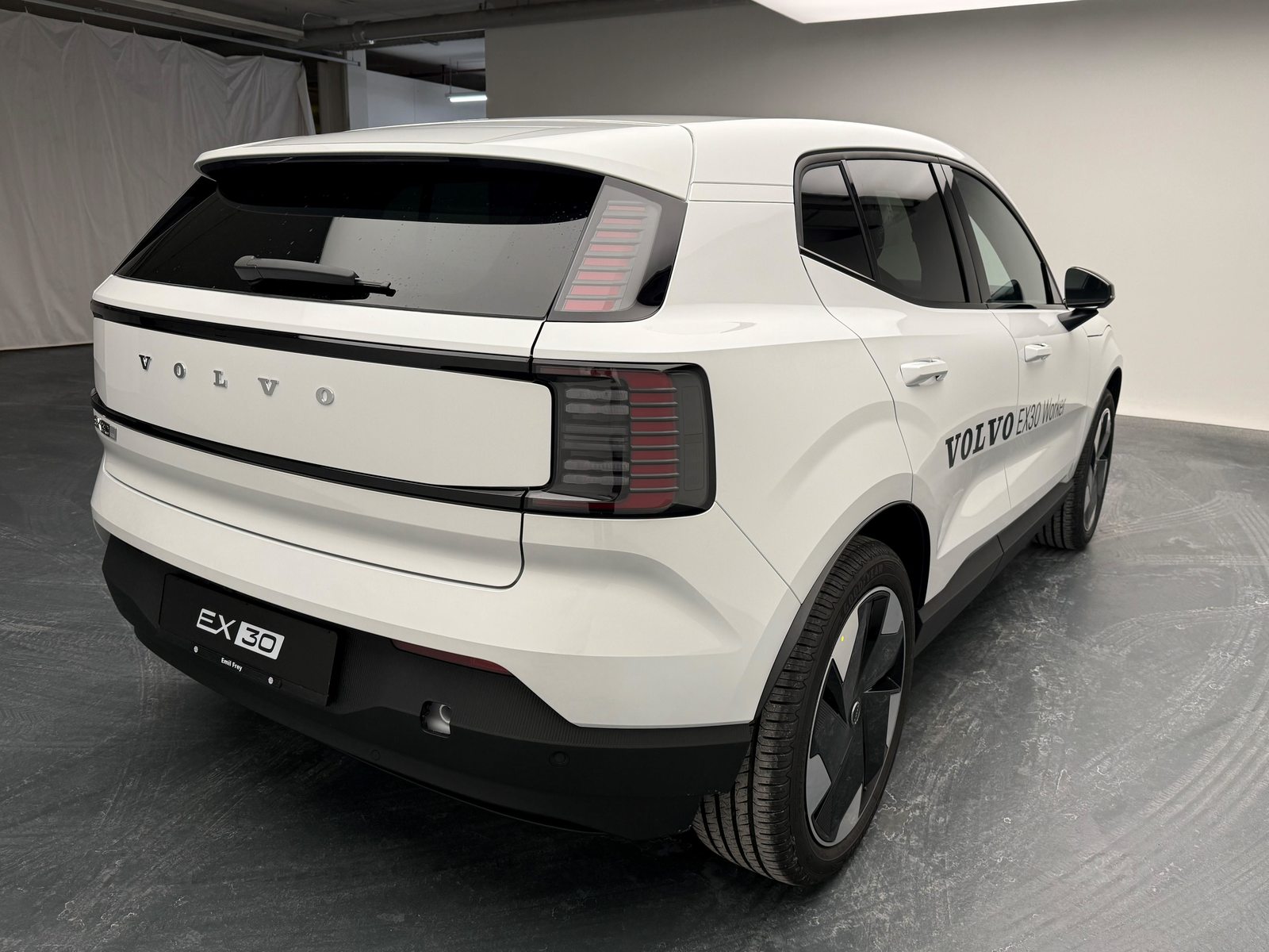 VOLVO EX30 E60 Plus, Elektro, Neuwagen, Automatik - 6