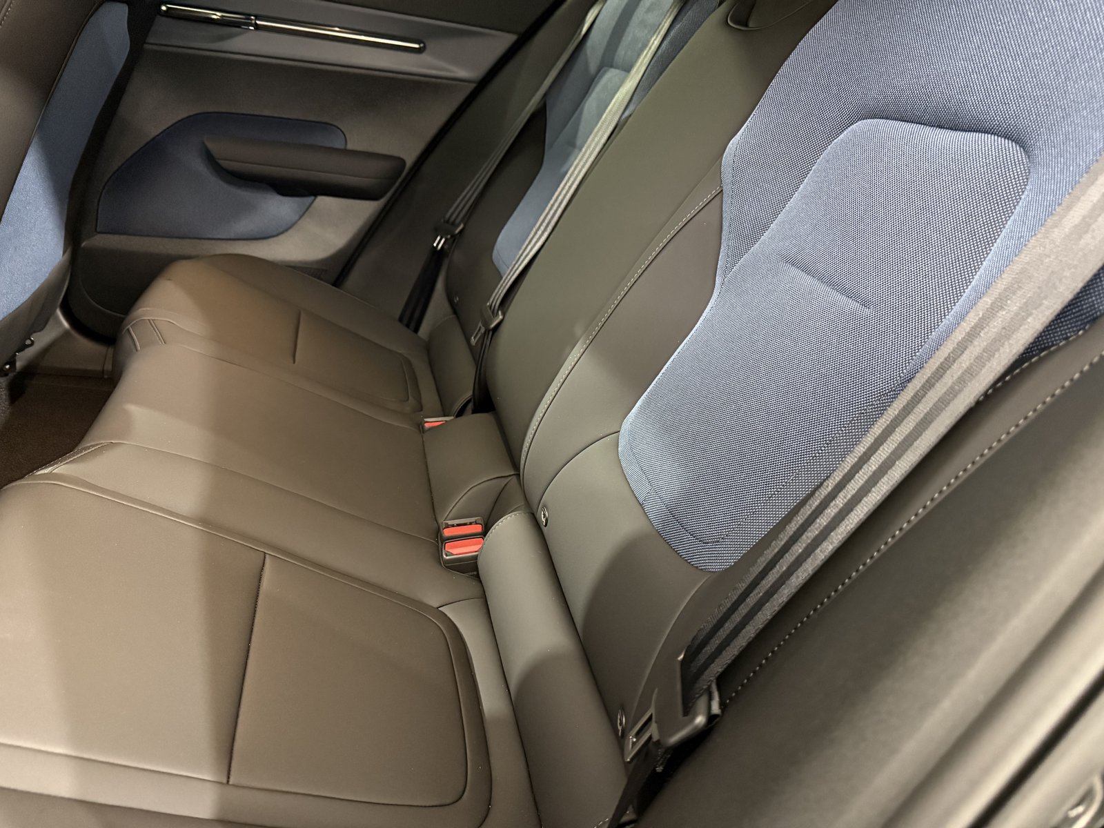 VOLVO EX30 E60 Twin Plus Performance, Électrique, Voiture nouvelle, Automatique - 6