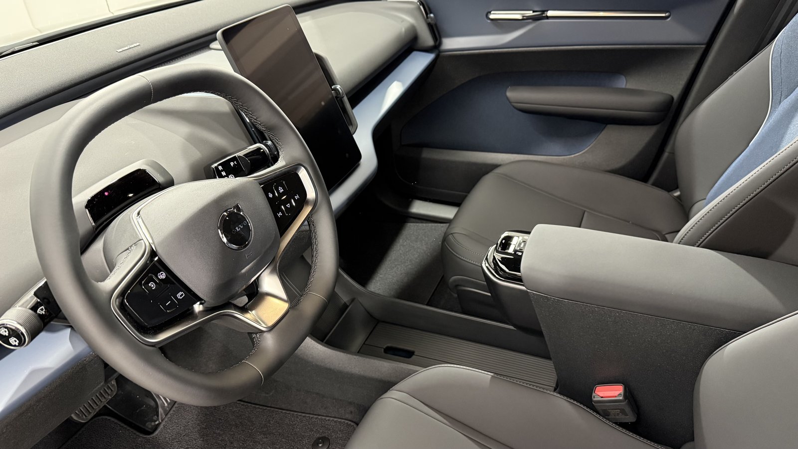 VOLVO EX30 E60 Twin Plus Performance, Électrique, Voiture nouvelle, Automatique - 4