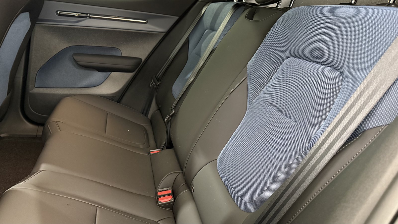 VOLVO EX30 E60 Twin Plus Performance, Électrique, Voiture nouvelle, Automatique - 6