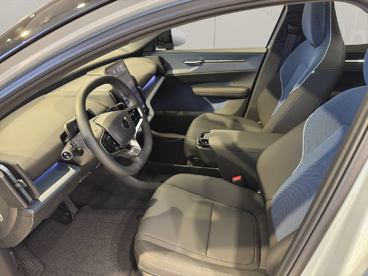 VOLVO EX30 CC E60 Twin Performance AWD, Electric, New car, Automatic - 5
