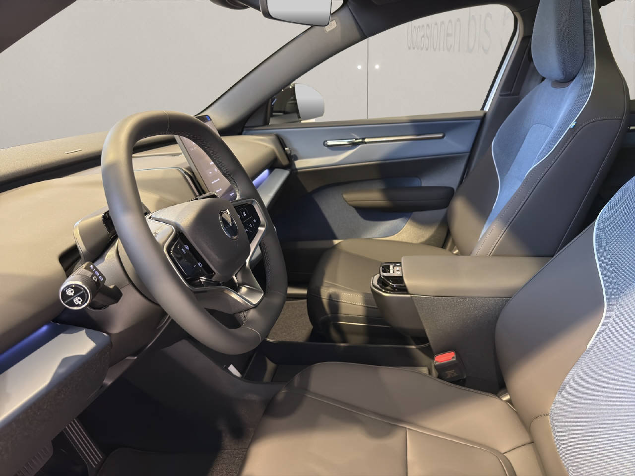 VOLVO EX30 CC E60 Twin Performance AWD, Elektro, Neuwagen, Automatik - 5