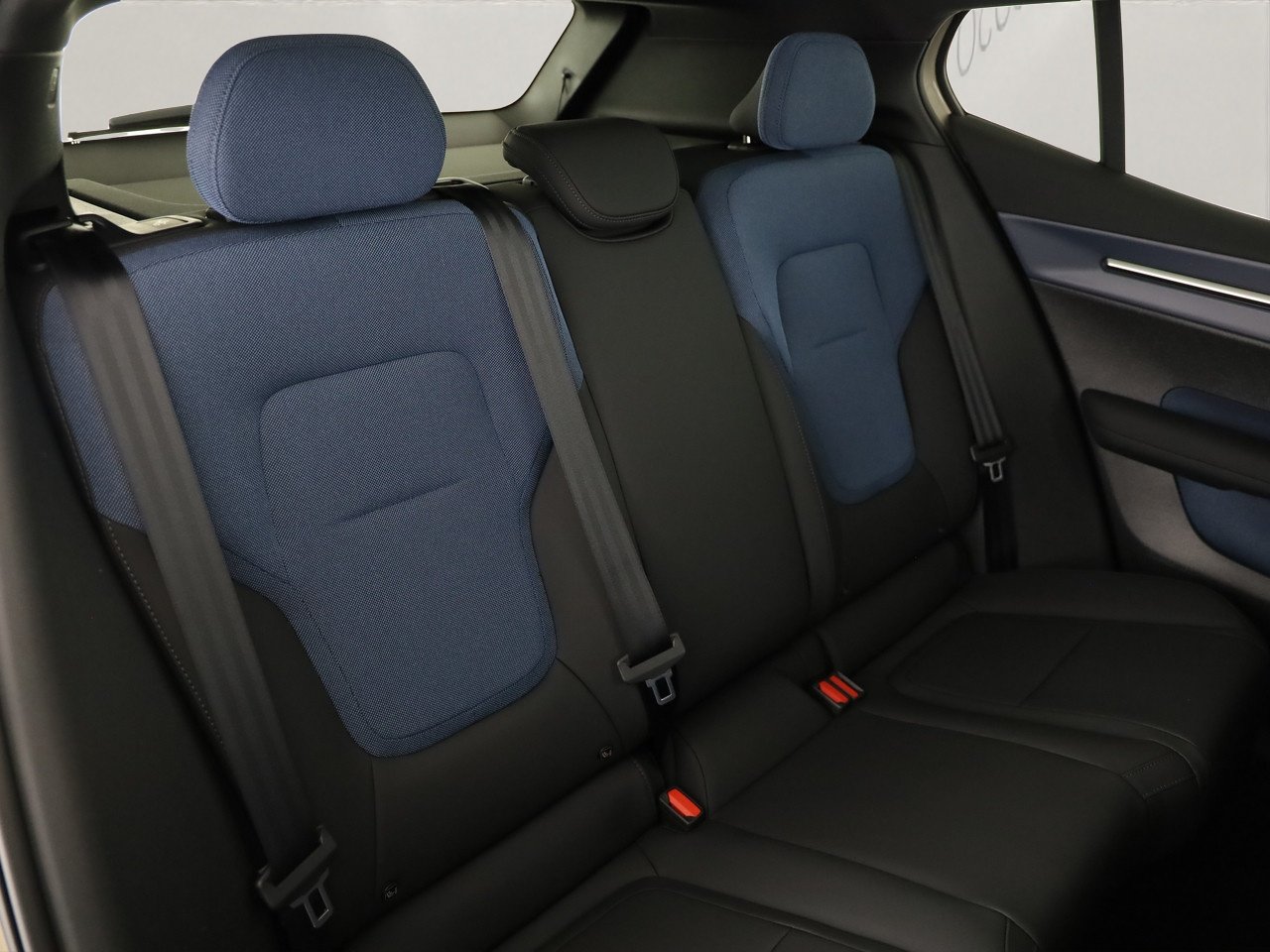 VOLVO EX30 CC E60 Twin Performance AWD, Electric, New car, Automatic - 7