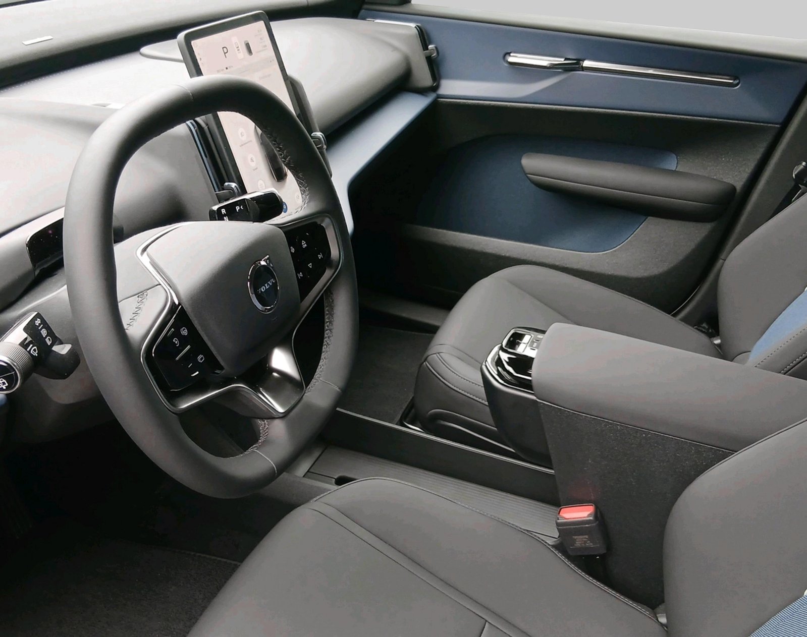 VOLVO EX30 E60 Twin Plus Performance, Elettrica, Auto nuove, Automatico - 3