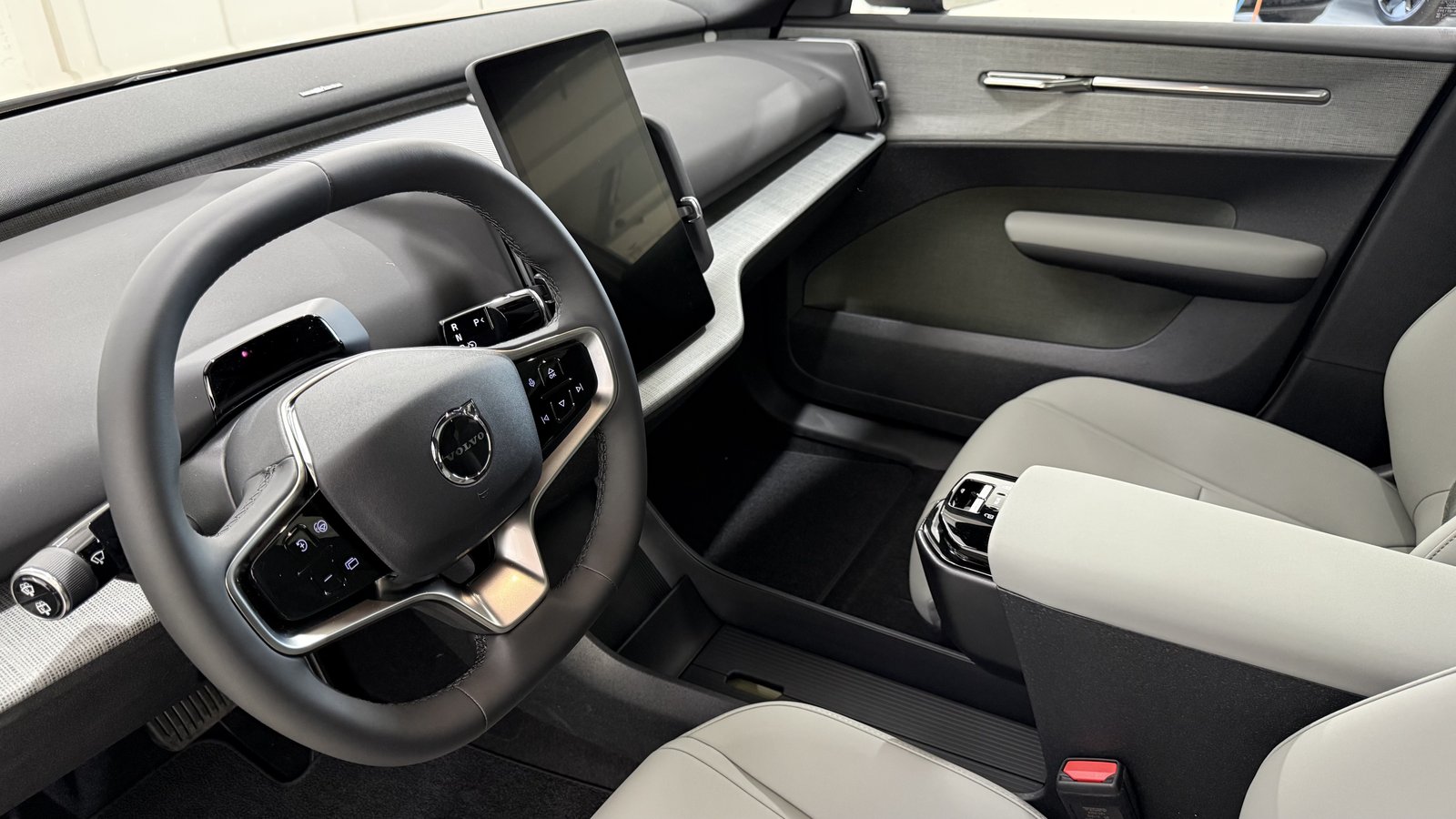 VOLVO EX30 CC E60 Twin Performance A, Elettrica, Auto nuove, Automatico - 4