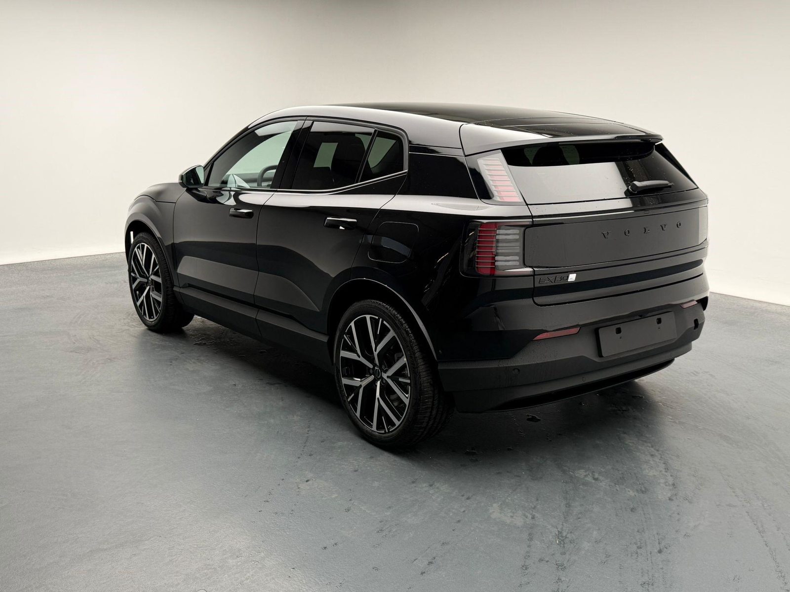 VOLVO EX30 E60 Twin Ultra Performance Sw. Black Ed. AWD, Elektro, Neuwagen, Automatik - 5