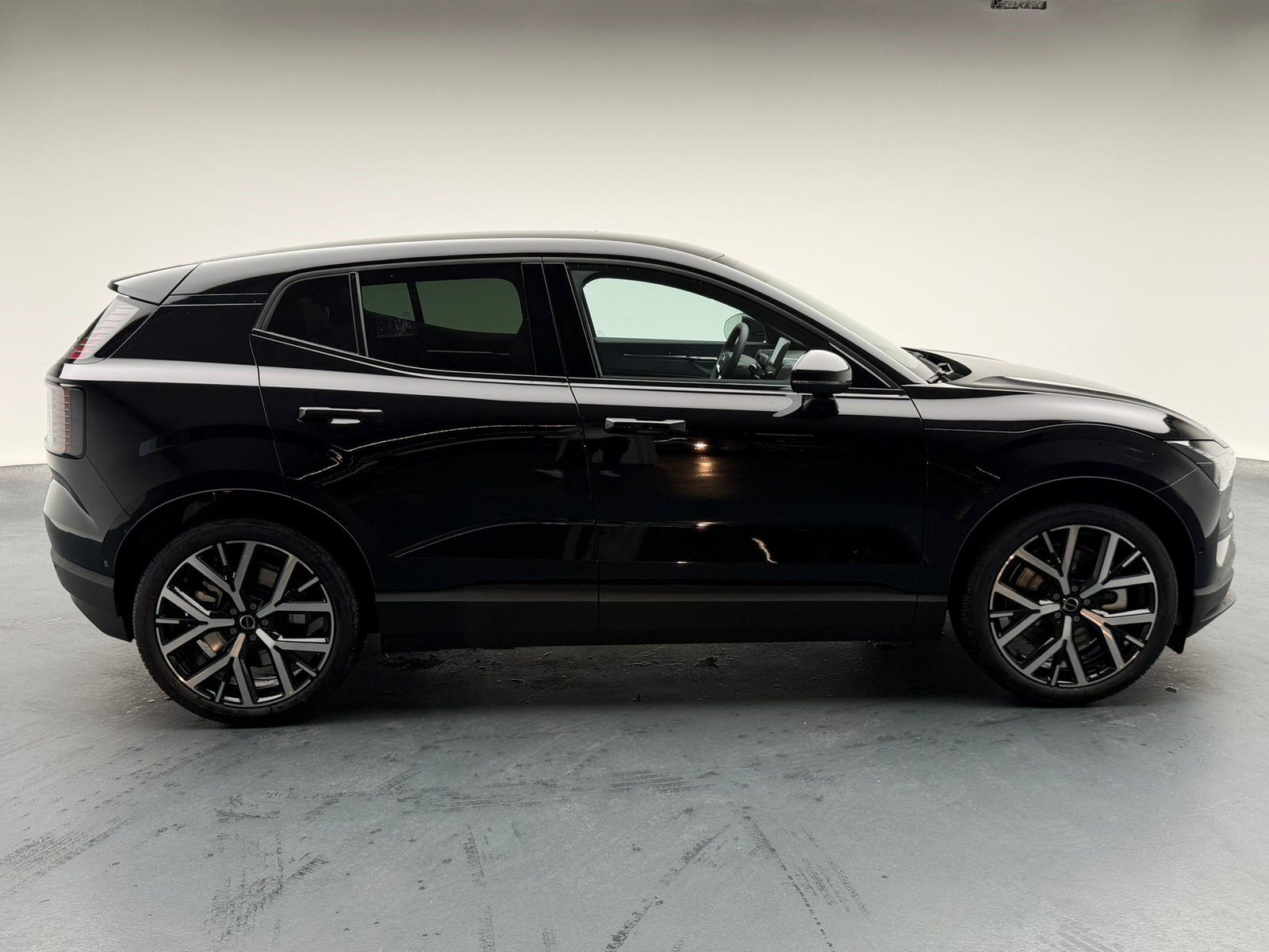 VOLVO EX30 E60 Twin Ultra Performance Sw. Black Ed. AWD, Elektro, Neuwagen, Automatik - 6
