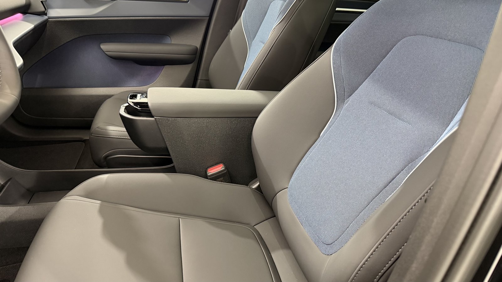 VOLVO EX30 E60 Twin Ultra Performanc, Elettrica, Auto nuove, Automatico - 6