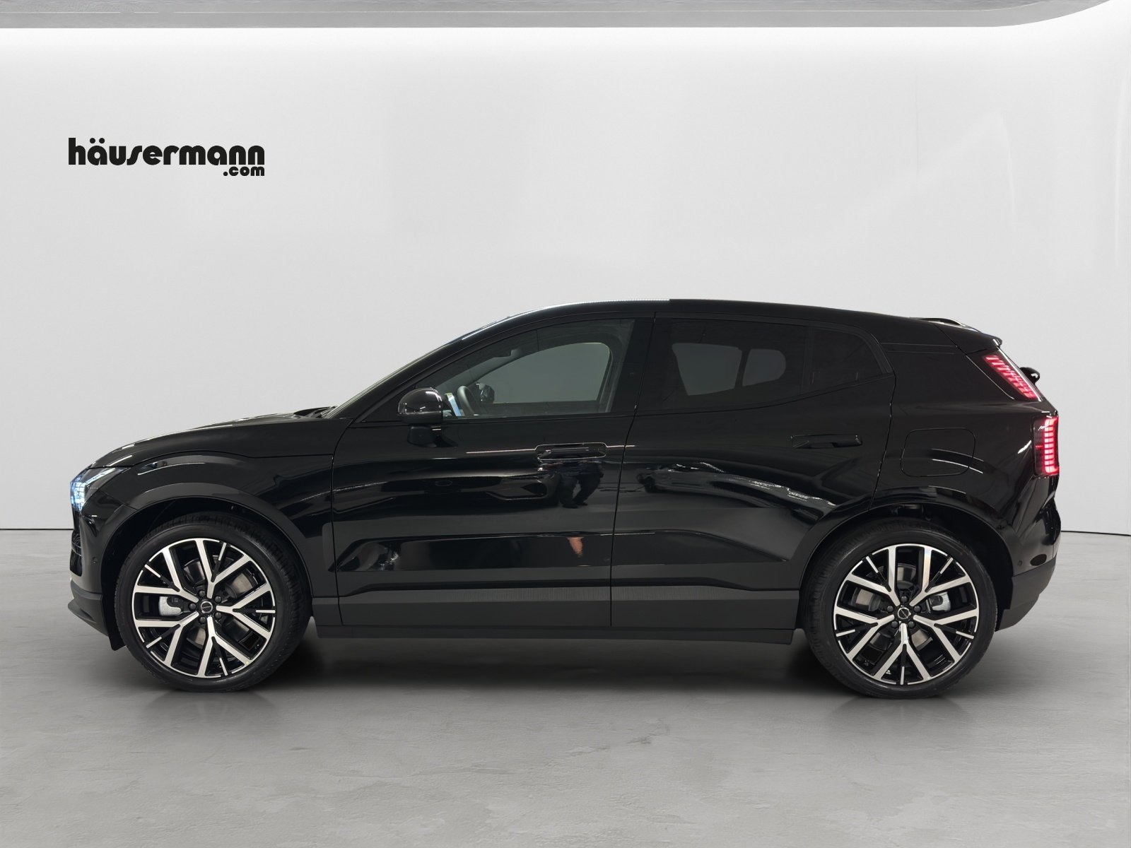 VOLVO EX30 Ultra XCENTRIC Black Edition, Electric, New car, Automatic - 2