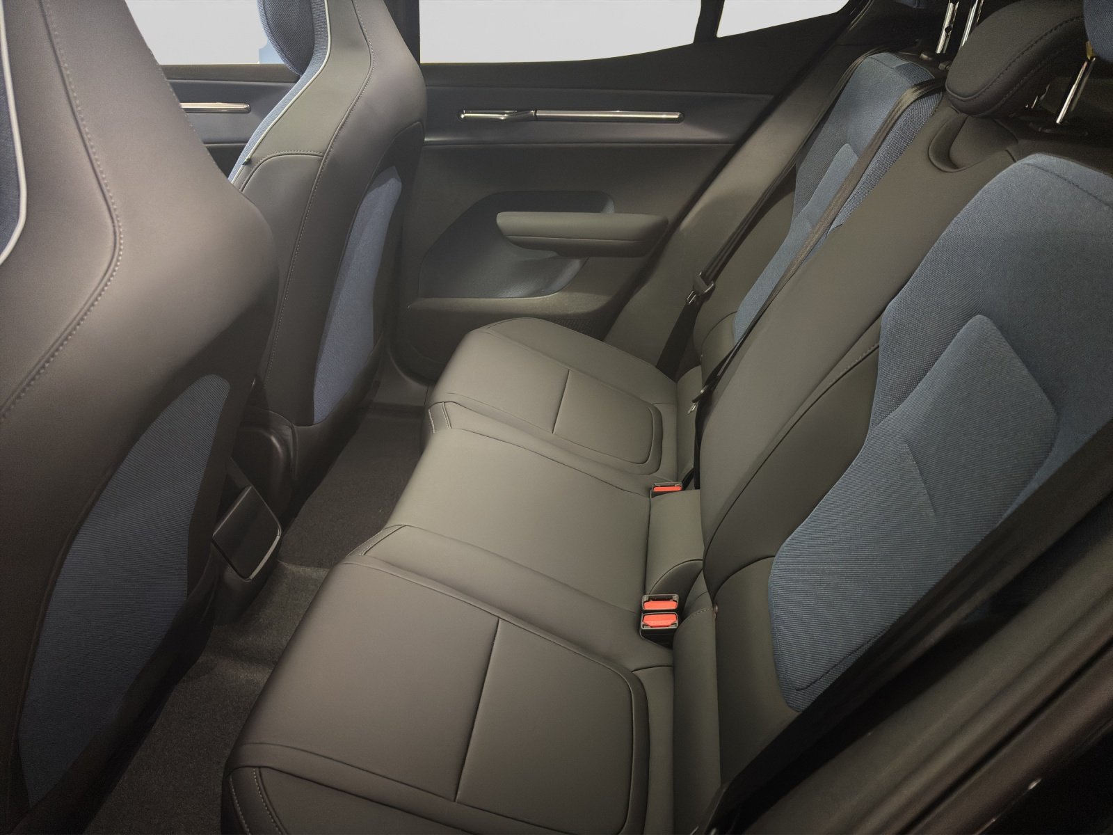 VOLVO EX30 Ultra XCENTRIC Black Edition, Electric, New car, Automatic - 4