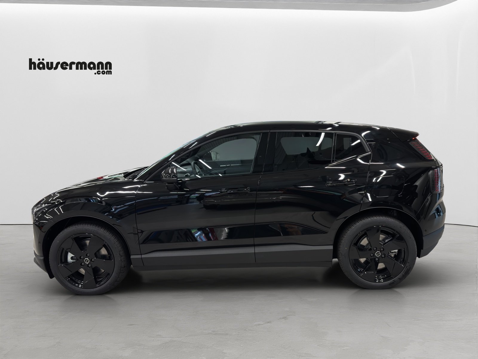 VOLVO EX30 Ultra XCENTRIC Black Edition, Elektro, Neuwagen, Automatik - 2