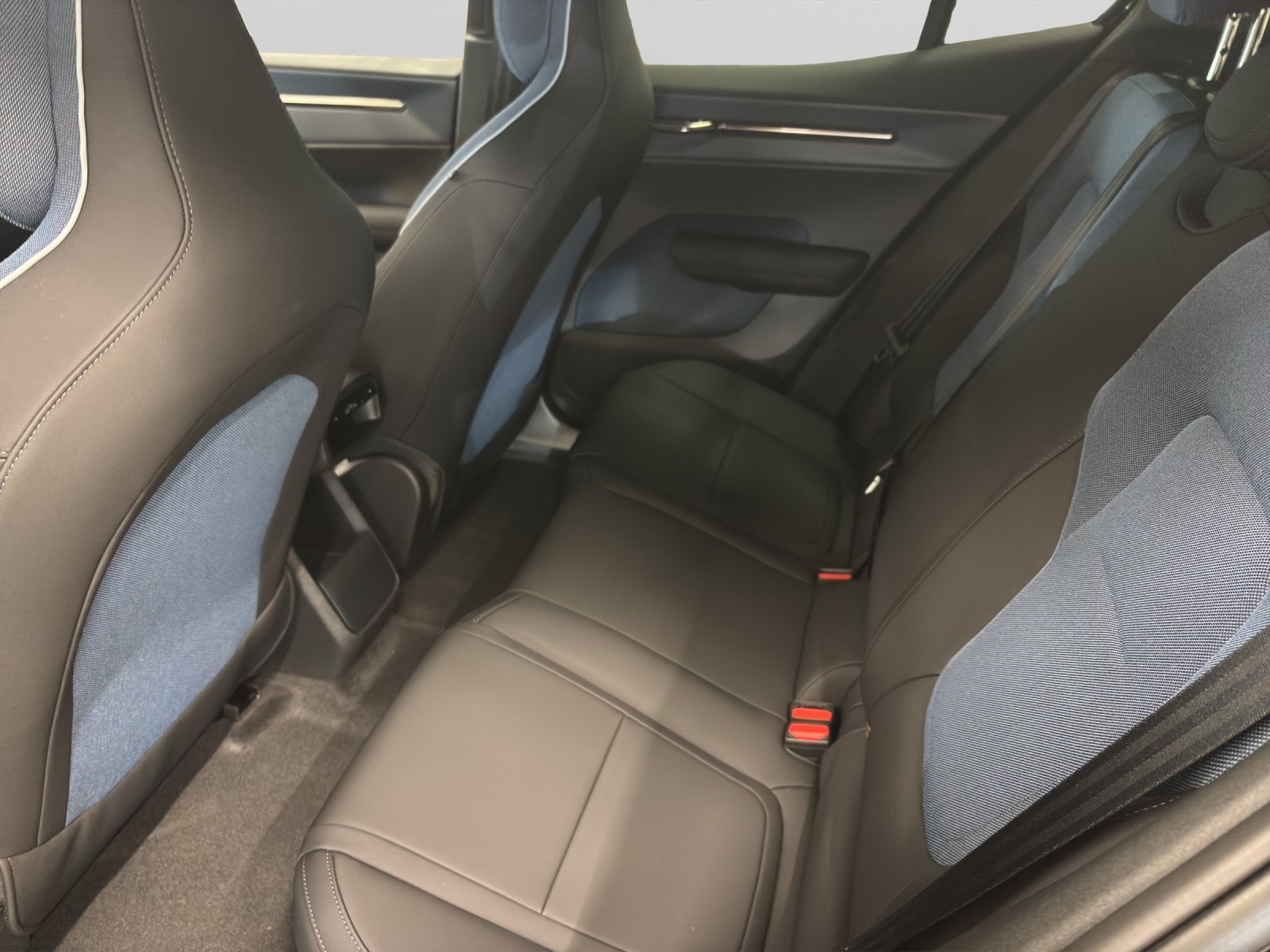 VOLVO EX30 Plus XCENTRIC Black Edition, Elettrica, Auto nuove, Automatico - 5